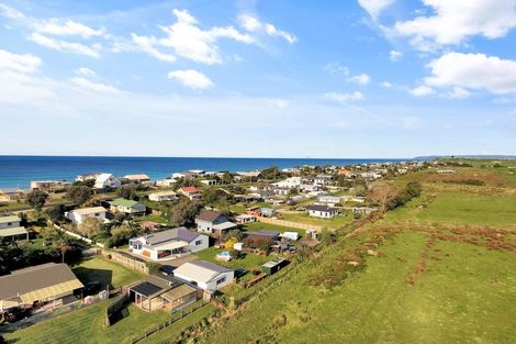 Photo of property in 242 Pukehina Parade, Pukehina, Te Puke, 3189