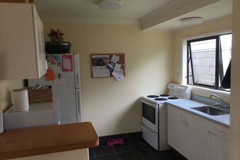 Photo of property in 19a Pisces Road, Glen Eden, Auckland, 0602