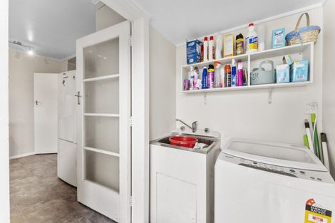 Photo of property in 34 Saint Annes Street, Levin, 5510