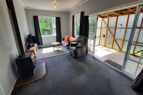 Photo of property in 11 Lowery Street, Milton, 9291