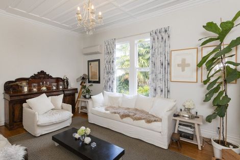 Photo of property in 118 Fox Street, Whataupoko, Gisborne, 4010