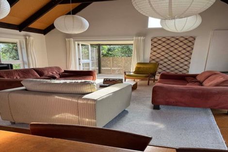 Photo of property in 18 Frances Street, Waikanae Beach, Waikanae, 5036