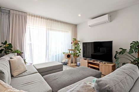 Photo of property in 12 Inder Street, Jacks Point, 9371