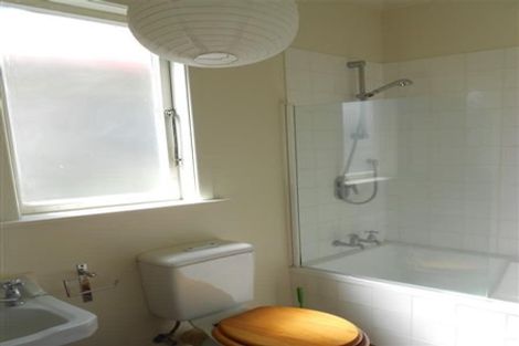 Photo of property in 28 Roxburgh Street, Mount Victoria, Wellington, 6011