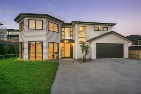 Photo of property in 32 Pioneer Rise, Silverdale, 0932