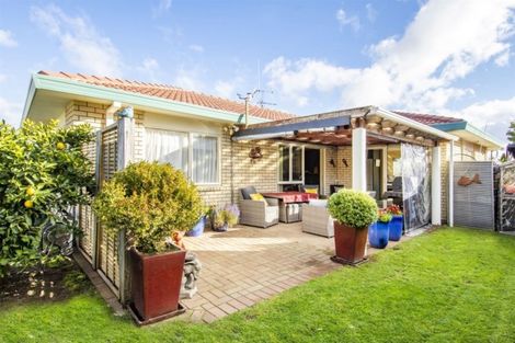 Photo of property in 151 Evans Road, Papamoa Beach, Papamoa, 3118