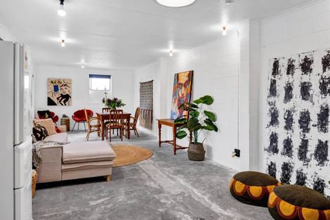 Photo of property in 14 West Quay, Waitara, 4320