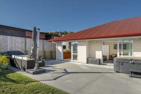 Photo of property in 6 Rochfort Crescent, Pyes Pa, Tauranga, 3112