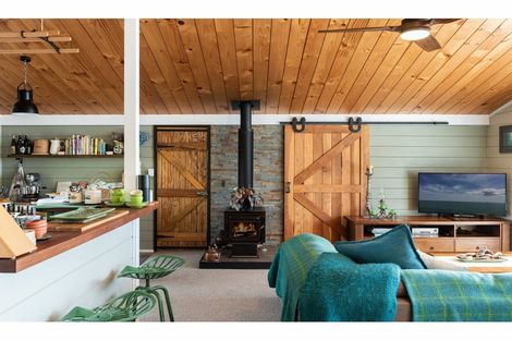 Photo of property in 3 Pamir Place, Welcome Bay, Tauranga, 3112