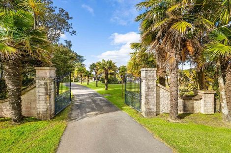 Photo of property in 185 Red Hills Road, Massey, Henderson, 0782