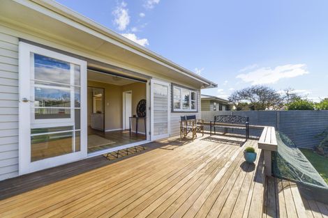 Photo of property in 9 Leslie Avenue, Cloverlea, Palmerston North, 4412