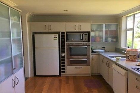 Photo of property in 31 Awaroa Road, Sunnyvale, Auckland, 0612