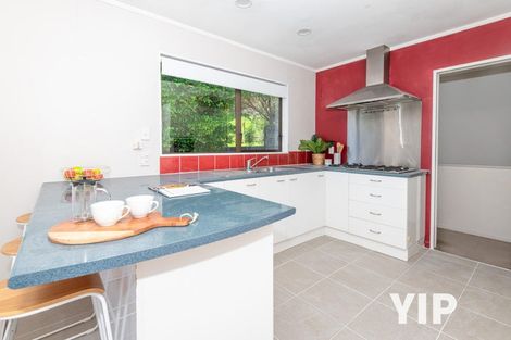 Photo of property in 81 Stewart Drive, Newlands, Wellington, 6037