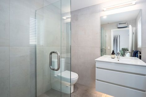 Photo of property in 12 Morepork Way, Arthurs Point, Queenstown, 9371