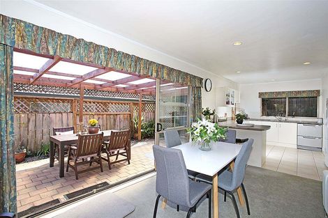 Photo of property in 35a Youngs Road, Papakura, 2110