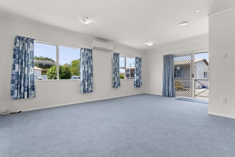 Photo of property in 1 Wakelin Street, Carterton, 5713