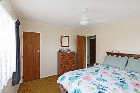 Photo of property in 54 Liverpool Crescent, Flaxmere, Hastings, 4120