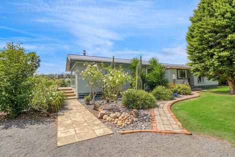 Photo of property in 8 Ingram Road, Waerengaahika, Gisborne, 4071
