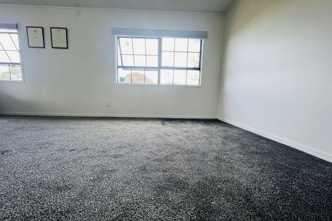 Photo of property in 391 Roscommon Road, Clendon Park, Auckland, 2103