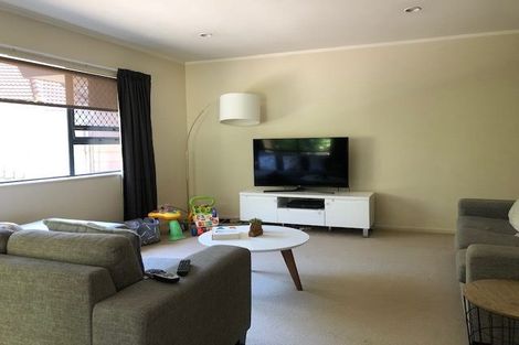 Photo of property in 14 Rosemary Avenue, Forrest Hill, Auckland, 0620