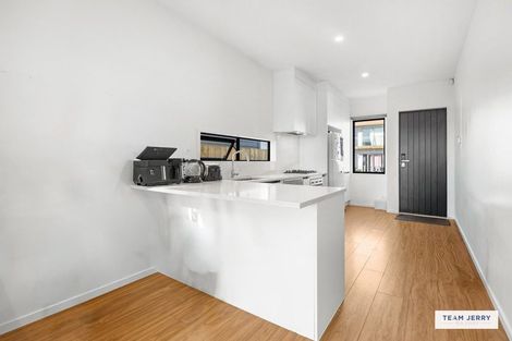 Photo of property in 9 Kairakau Street, Takanini, 2110