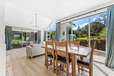 Photo of property in 5b Hobbs Road, Matakatia, Whangaparaoa, 0930