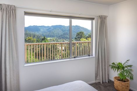 Photo of property in 8 Ridge Road, Tairua, 3508