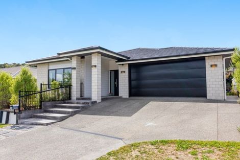 Photo of property in 221 Lakes Boulevard, Pyes Pa, Tauranga, 3112