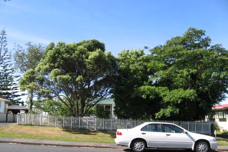 Photo of property in 36a Sycamore Drive, Sunnynook, Auckland, 0620