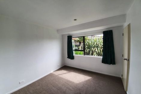 Photo of property in 10 O'sullivan Place, Waiuku, 2123