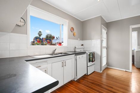 Photo of property in 19 Sandwich Road, St Andrews, Hamilton, 3200