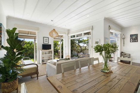 Photo of property in 63 Vauxhall Road, Devonport, Auckland, 0624