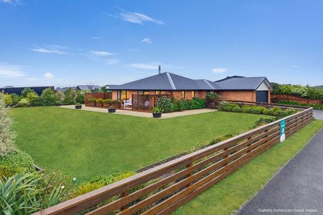 Photo of property in 2/3 Loe Place, Amberley, 7410