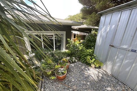 Photo of property in 2 Te Kura Road, Pukerua Bay, 5026