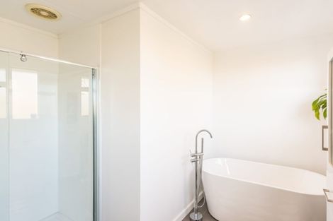 Photo of property in 15 Campbell Avenue, Paraparaumu, 5032