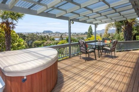 Photo of property in 16 Gregory Lane, Whangamata, 3691