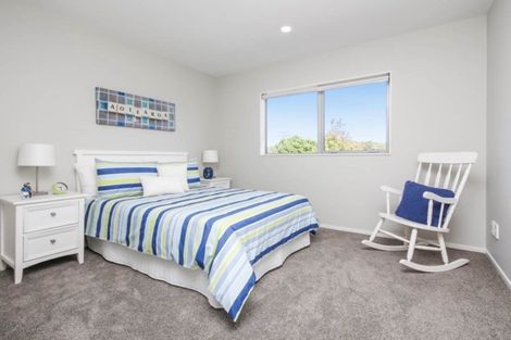 Photo of property in 2 Bahari Drive, Ranui, Auckland, 0612