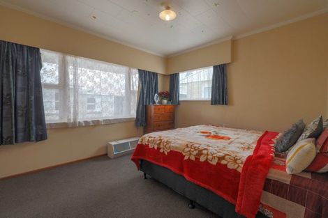 Photo of property in 2/208 Grove Road, Mayfair, Hastings, 4122