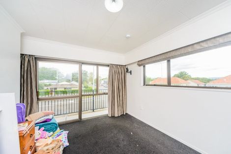 Photo of property in 417 College Street, Hokowhitu, Palmerston North, 4410