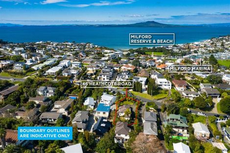 Photo of property in 2/46 Heathcote Road, Castor Bay, Auckland, 0620