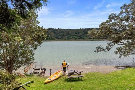 Photo of property in 17 Okura River Road, Okura, Albany, 0792