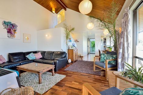 Photo of property in 13c Makorori Beach Road, Makorori, Gisborne, 4073