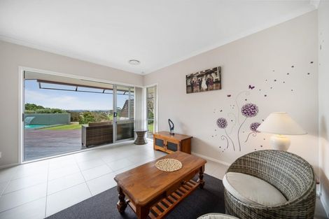 Photo of property in 91 Kaipara Road, Papakura, 2582