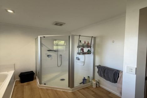 Photo of property in 47 Grove Road, Papakura, 2110