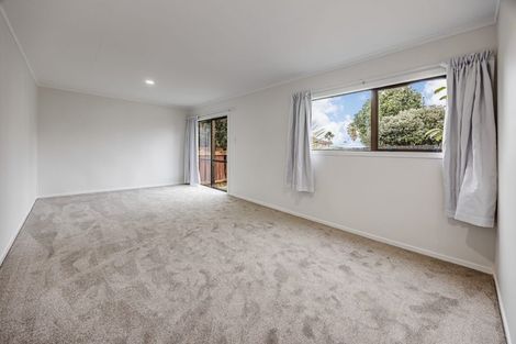 Photo of property in 53 Burundi Avenue, Clendon Park, Auckland, 2103