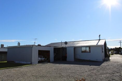 Photo of property in 79 Albert Street, Winton, 9720