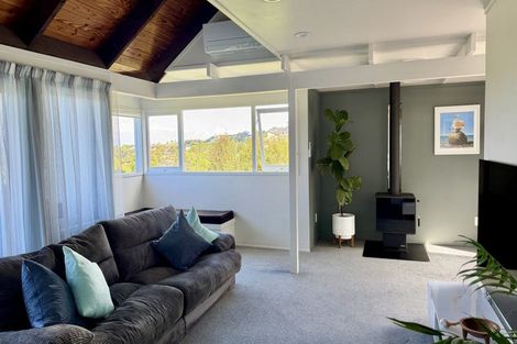 Photo of property in 52 Balmain Road, Chatswood, Auckland, 0626