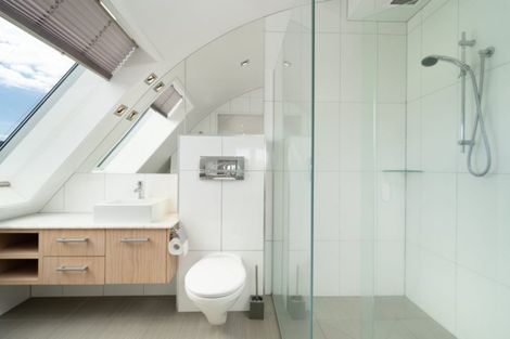 Photo of property in 6/50 Marine Parade, Mount Maunganui, 3116