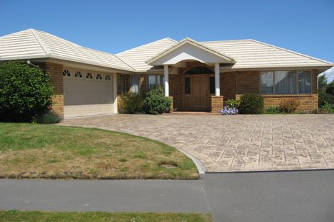 Photo of property in 33 Birkdale Drive, Shirley, Christchurch, 8061