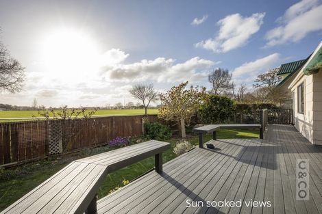 Photo of property in 18 Tapu Road, Huapai, Kumeu, 0810